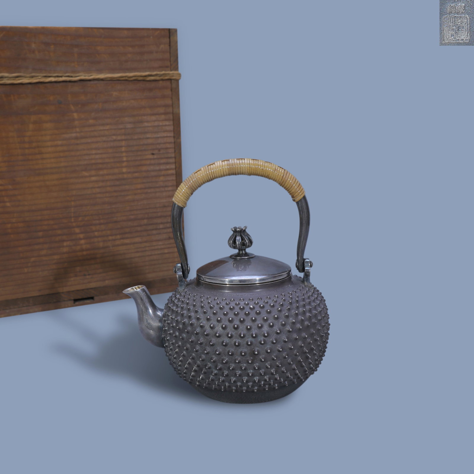 Silver Teapot with Mist Pattern: Name Silver Teapot with Mist Pattern Dimensions H:12.3cm W:10.8cm Wt:188g Description