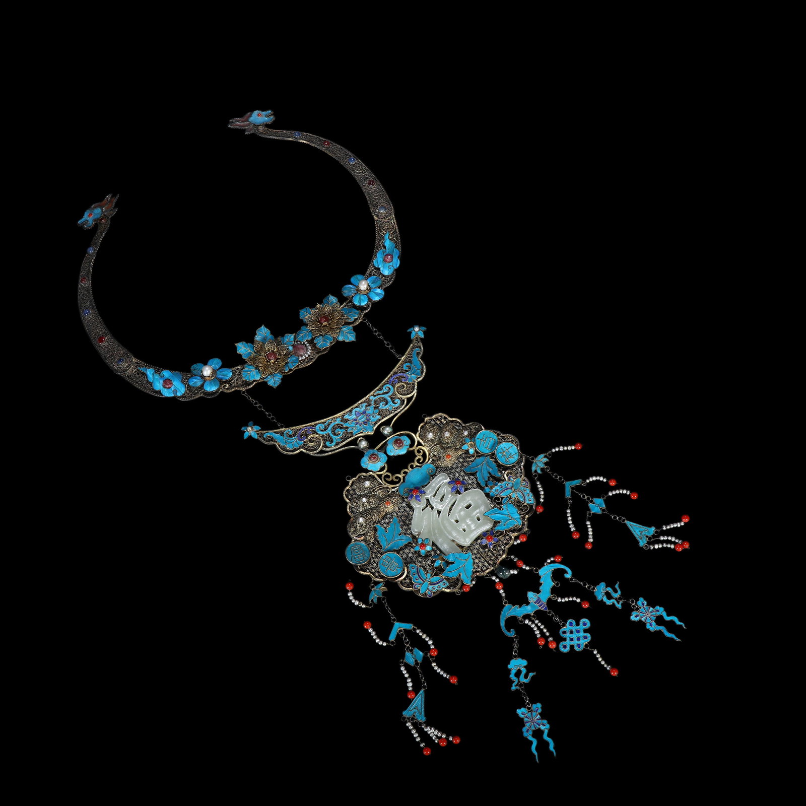 Qing Dynasty, Gilt Silver Filigree & Kingfisher Feather Necklace Inlaid with Jade: Name Qing Dynasty, Gilt Silver Filigree & Kingfisher Feather Necklace Inlaid with Jade Dimensions L:46cm W:22.5cm Description