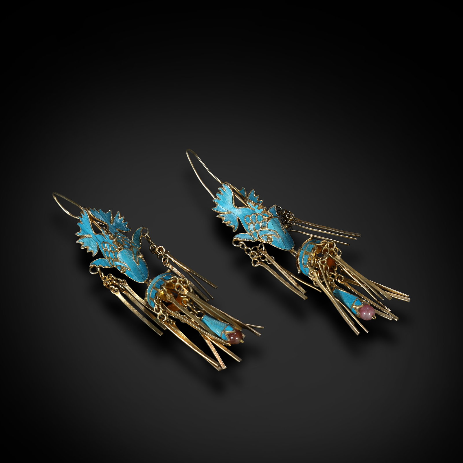 Qing Dynasty, Gilt Silver Kingfisher Feather Fish-Form Earrings: Name Qing Dynasty, Gilt Silver Kingfisher Feather Fish-Form Earrings Dimensions H:8cm W:2.5cm Wt:19.3g Description