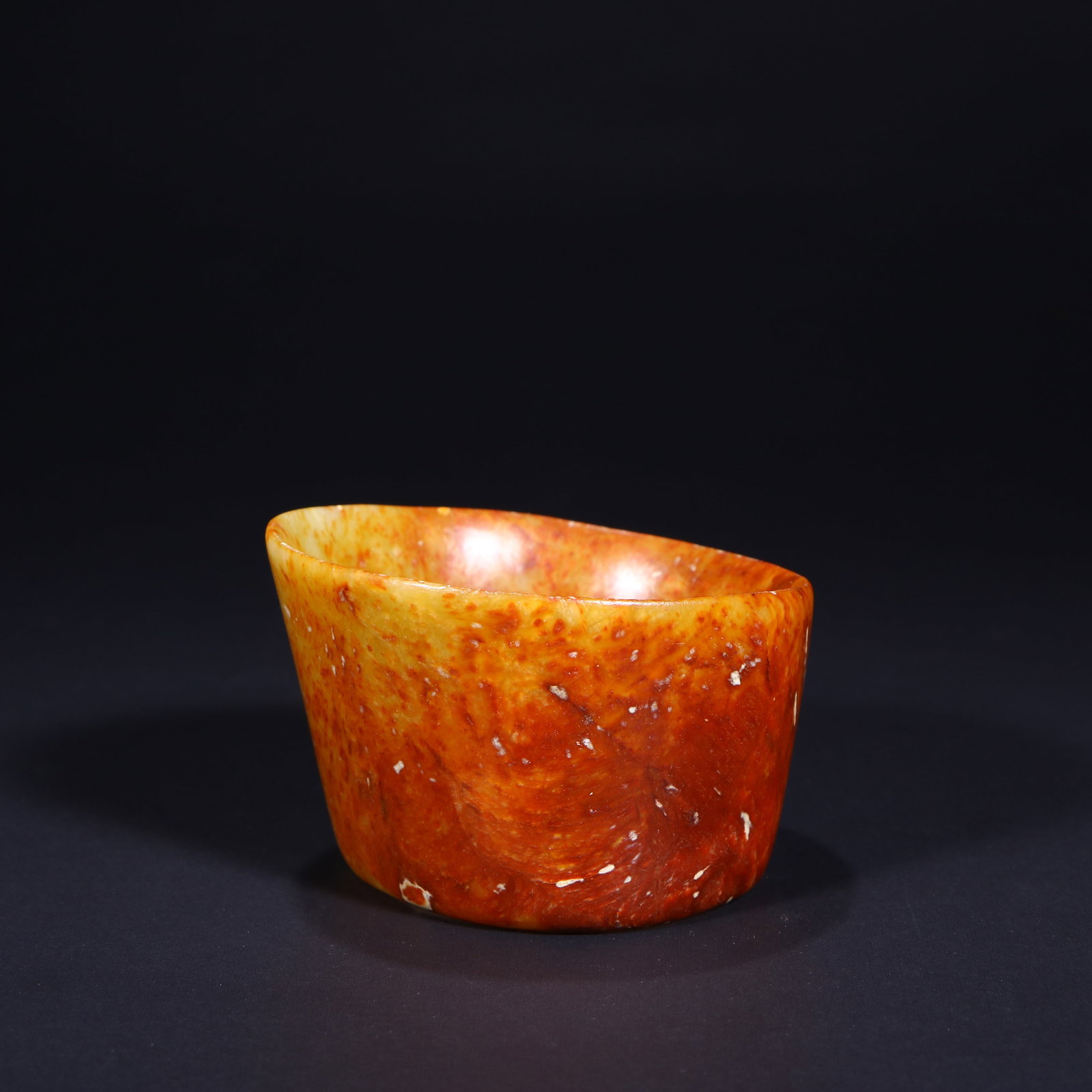 Archaic Jade Horseshoe-Shaped Object - 4