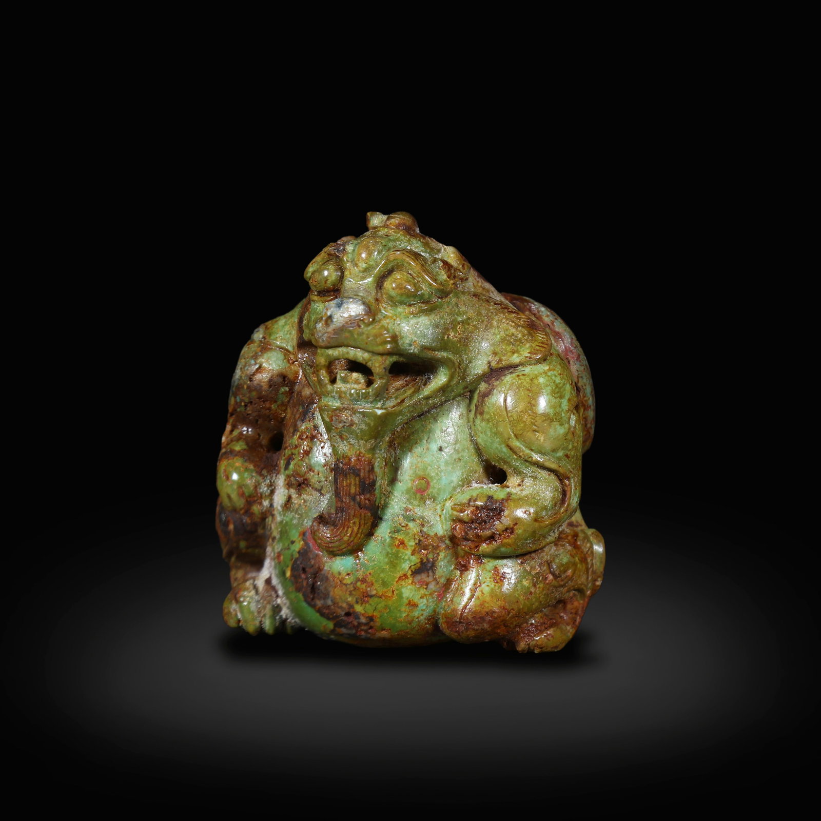 Warring States Period, Turquoise Carved Bear: Name Warring States Period, Turquoise Carved Bear Dimensions H:4.9cm W:4.6cm Description