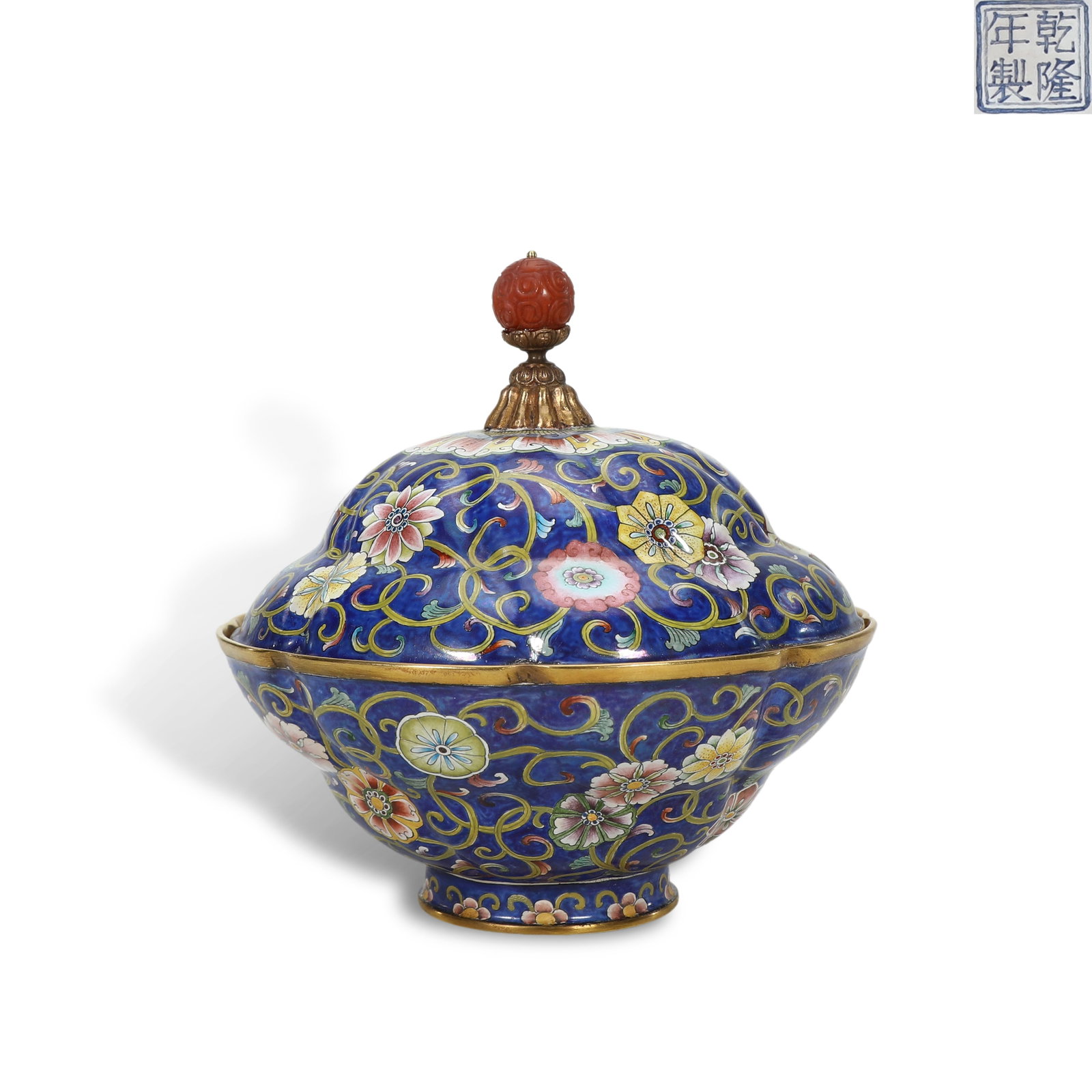 Qianlong Period Qing Dynasty, Copper-body Painted Enamel Floral Pattern Covered Bowl: Name Qianlong Period Qing Dynasty, Copper-body Painted Enamel Floral Pattern Covered Bowl Dimensions H:13cm W:13.5cm Description
