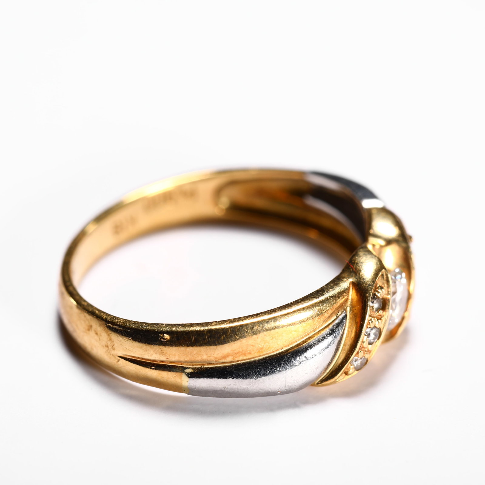 18K DIAMOND RING - 3
