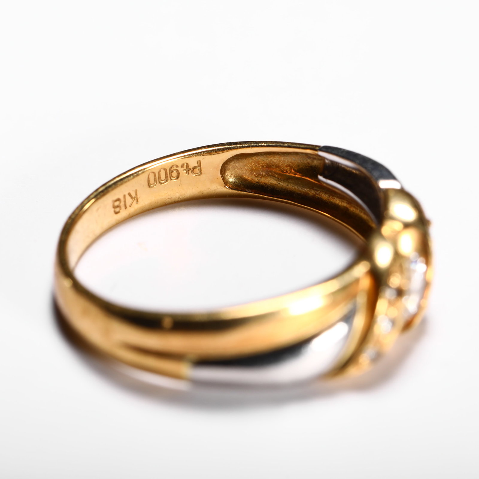18K DIAMOND RING - 4