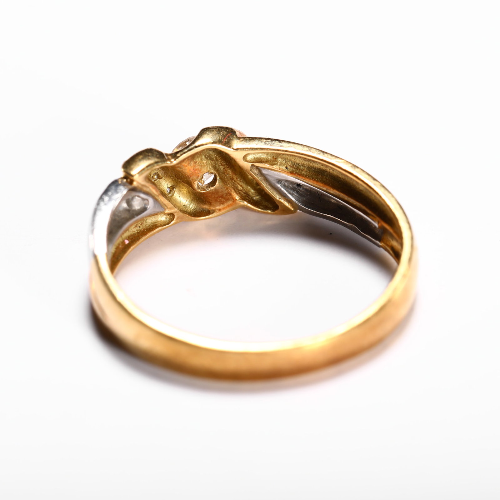 18K DIAMOND RING - 5