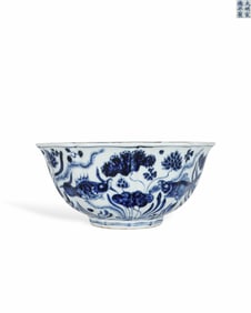 MING XUANDE BLUE AND WHITE FISH AND ALGAE PATTERN DIAMOND-MOUTHED BOWL