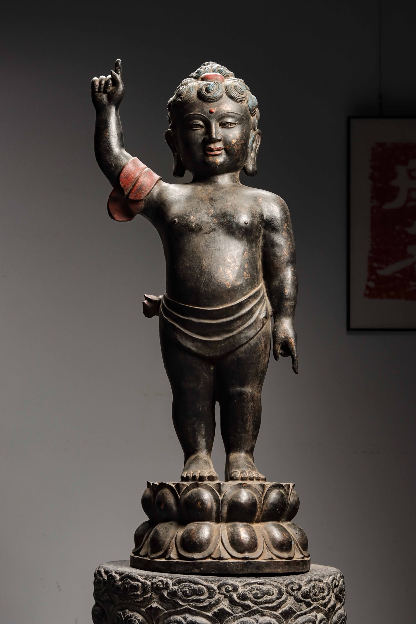 GILDED BRONZE STATUE OF PRINCE BUDDHA: H: 100cmW: 39cmT: 33cmWeight: 26400g