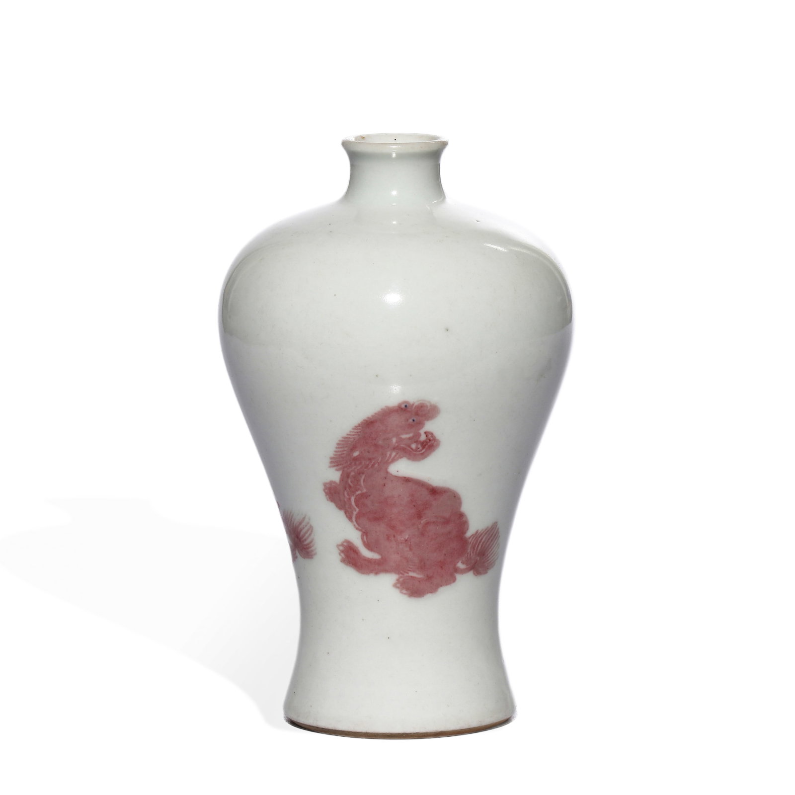 QING KANGXI UNDERGLAZE RED AUSPICIOUS BEAST PATTERN PLUM VASE: H: 16.5cm D: 10cm