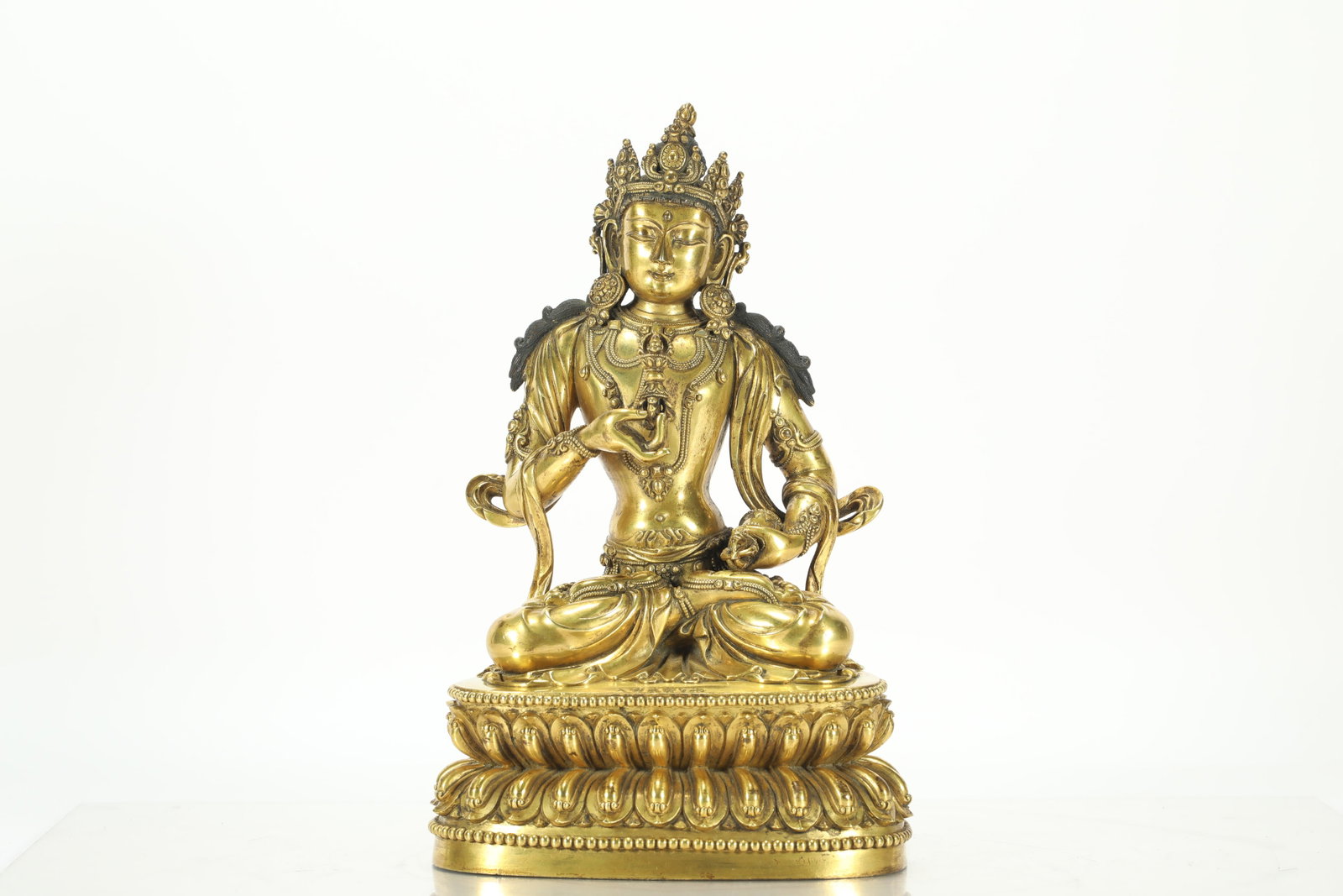 GILDED BODHISATTVA OF THE MING DYNASTY: H:22CM L:13.5CM