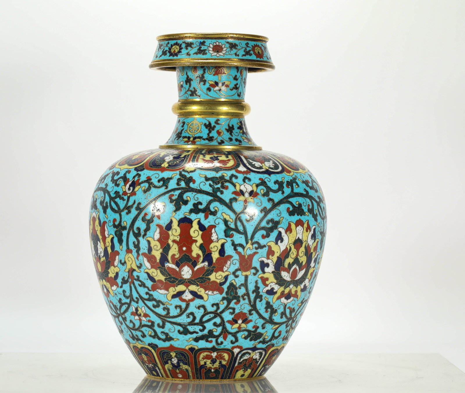 MING DYNASTY CLOISONN? VASE WITH HIDDEN GRASS: H:25CM L:16CM