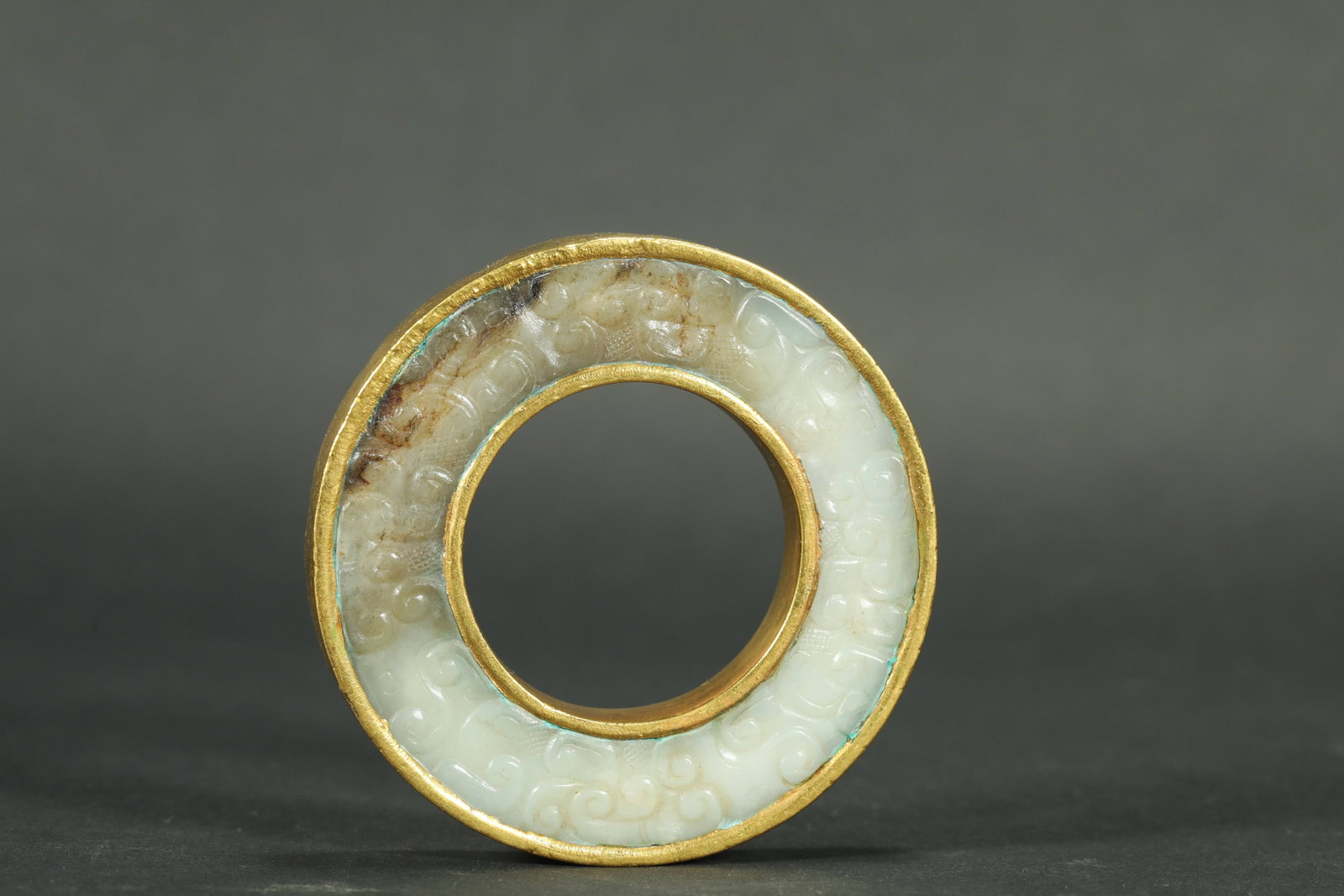WARRING STATES PERIOD GOLD AND JADE DISC: D:7CM