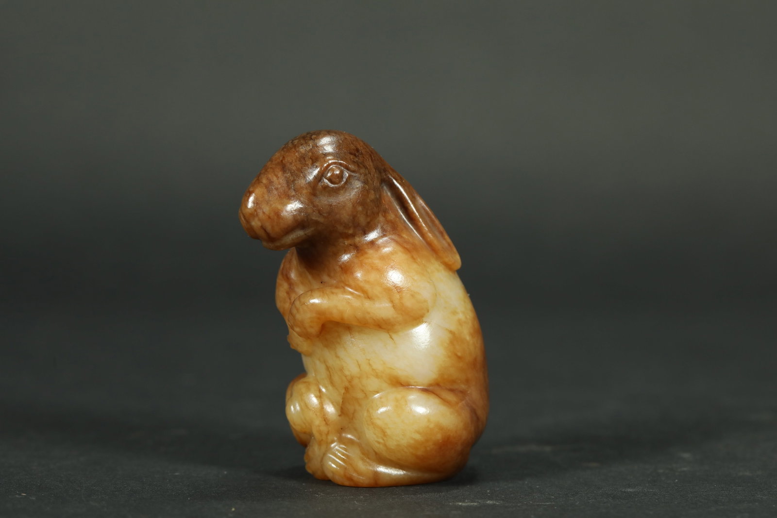 JADE RABBIT OF THE SONG DYNASTY: H:5CM L:3CM