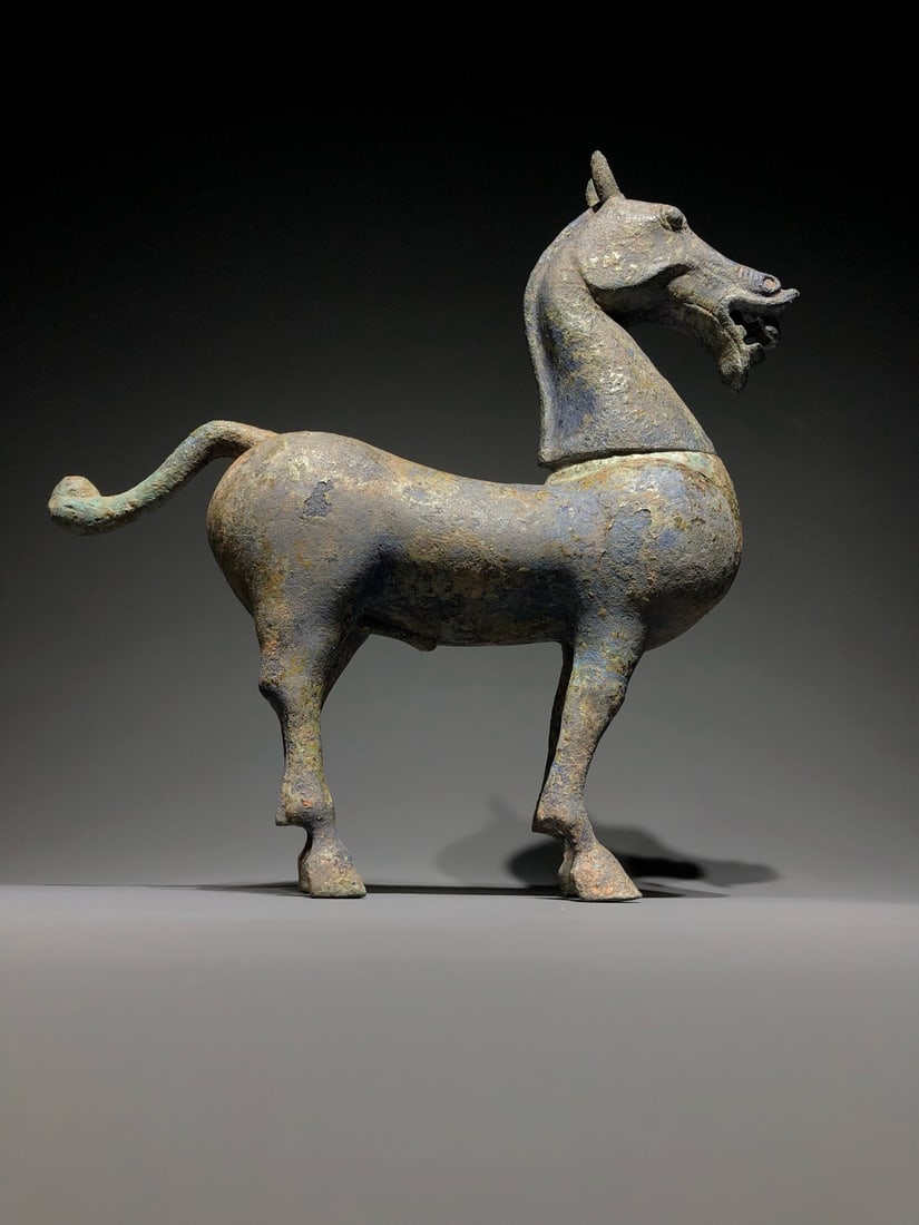 HAN DYNASTY BRONZE HORSE: H:37CM L:37CM