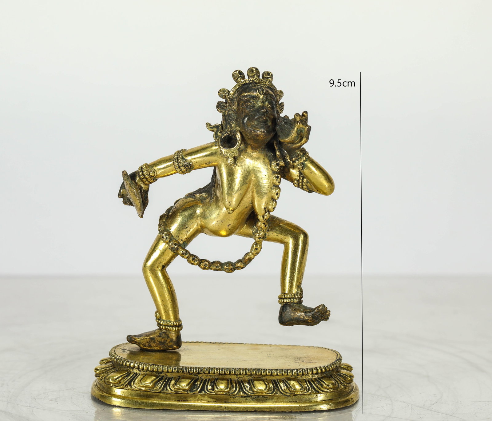 GILDED BUDDHA MOTHER FROM THE QING DYNASTY: H:9.5CM