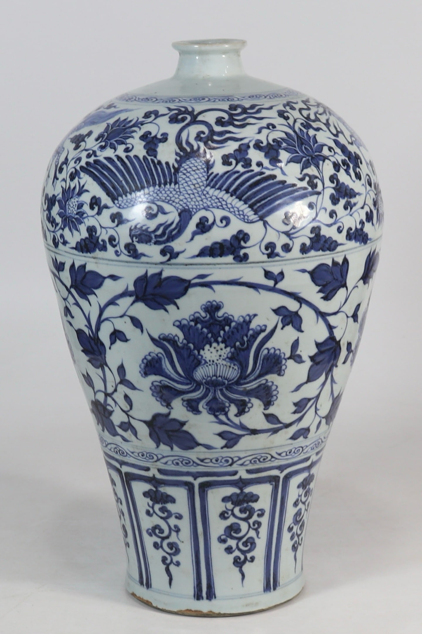 YUAN DYNASTY BLUE AND WHITE PLUM VASE: H:42.5CM