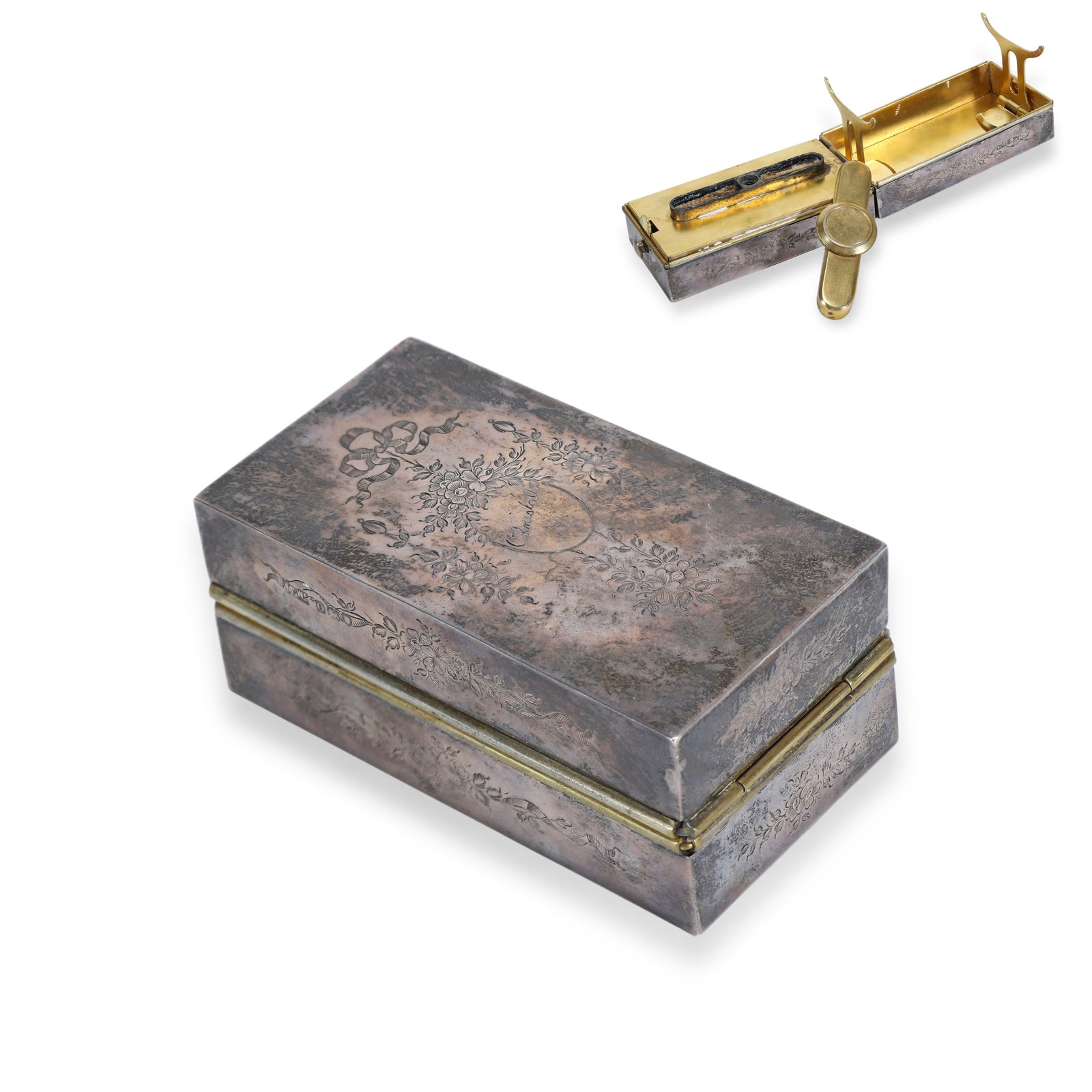 1909 London-Manufactured Sterling-Silver Cigarette Case and Lighter: H:4.2cm L:10.5cm W:5.3cm Wt:344g