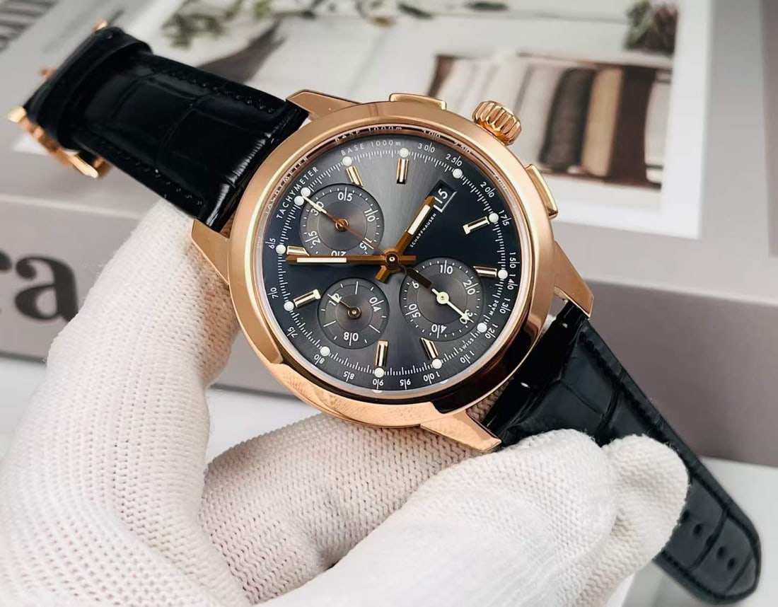 IWC Ingenieur Chronograph Ref.IW380803 18K Rose-Gold Automatic Wristwatch: D:42.3mm