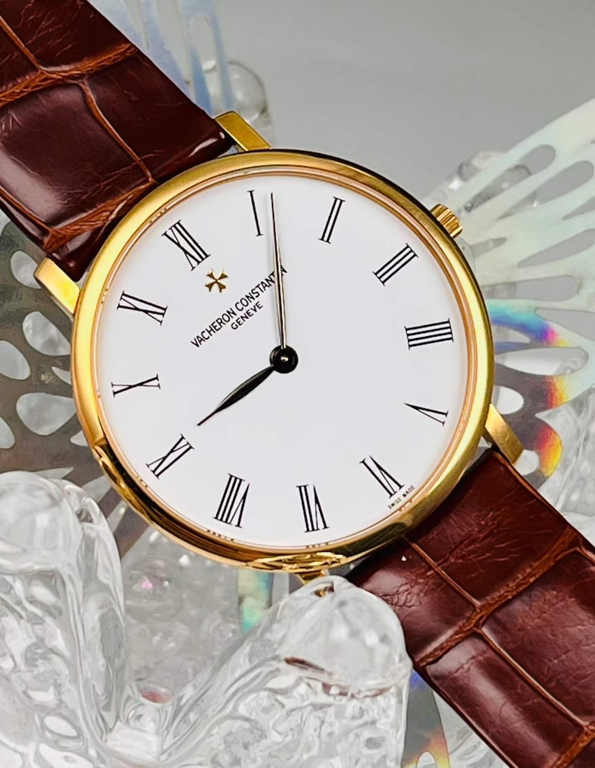 Vacheron Constantin Patrimony, 18K Yellow-Gold Ultra-Thin Wristwatch: D:33mm