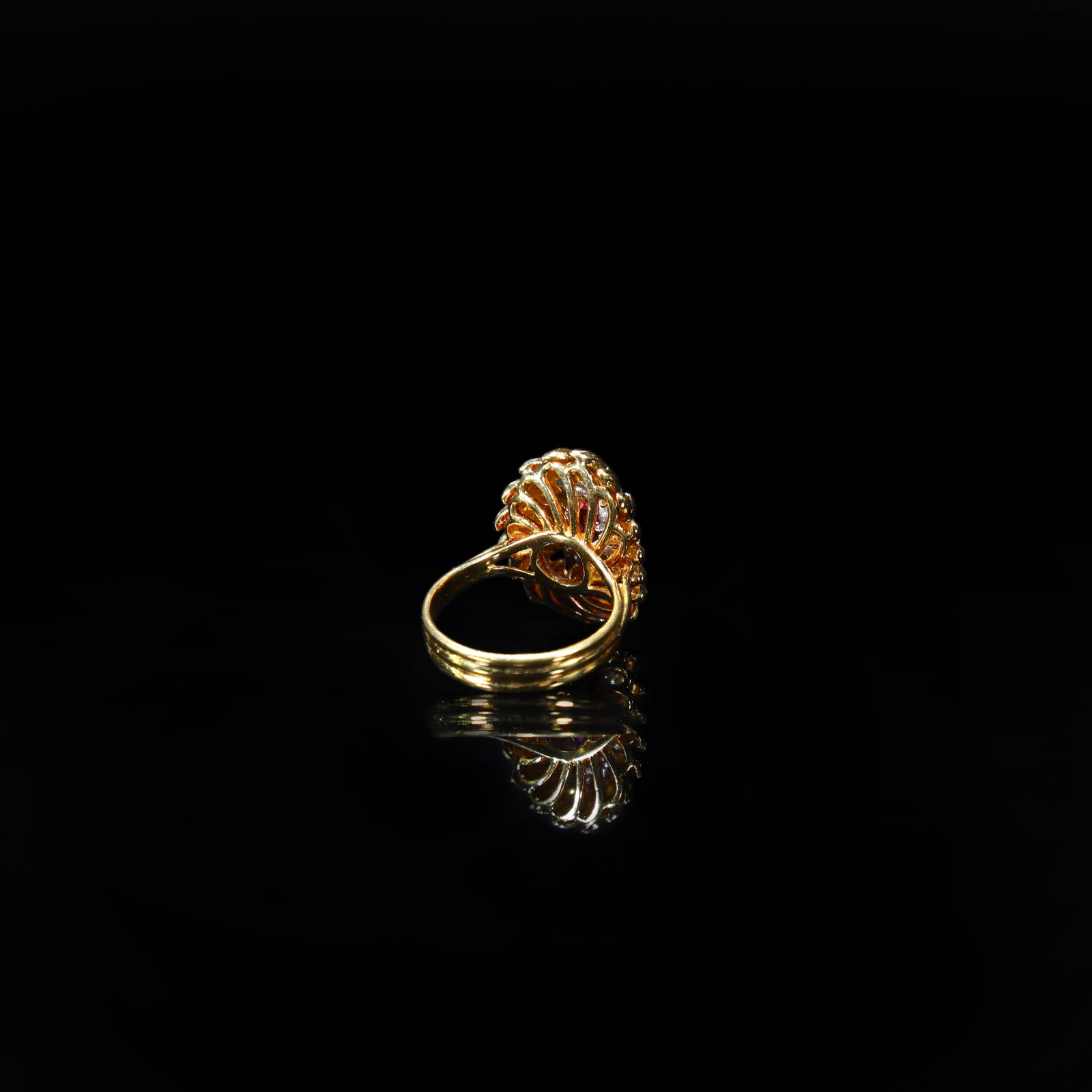 18K Gold Ruby and Diamond-Set Ring - 3