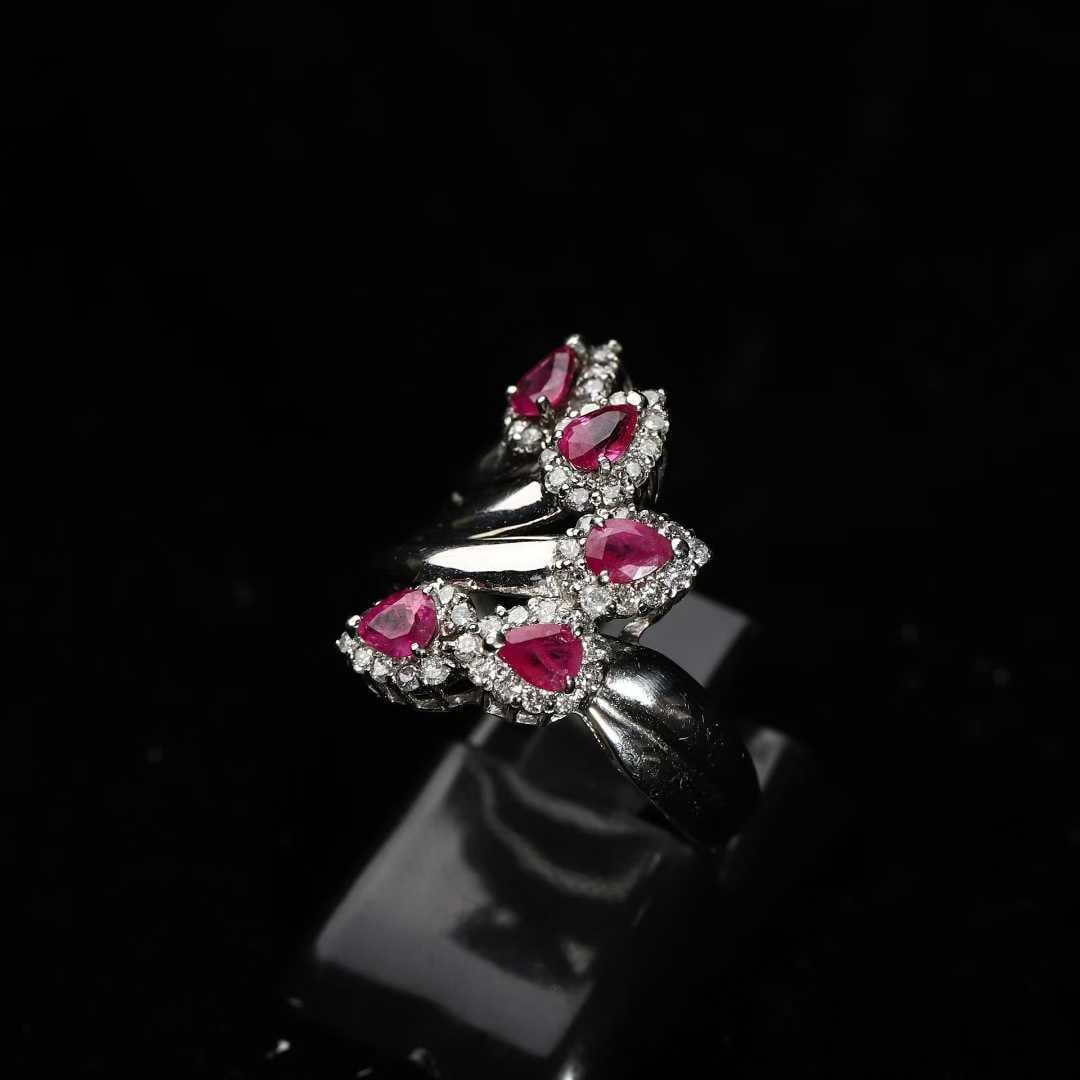 Retro-Period Platinum Ruby and Diamond Ring - 3