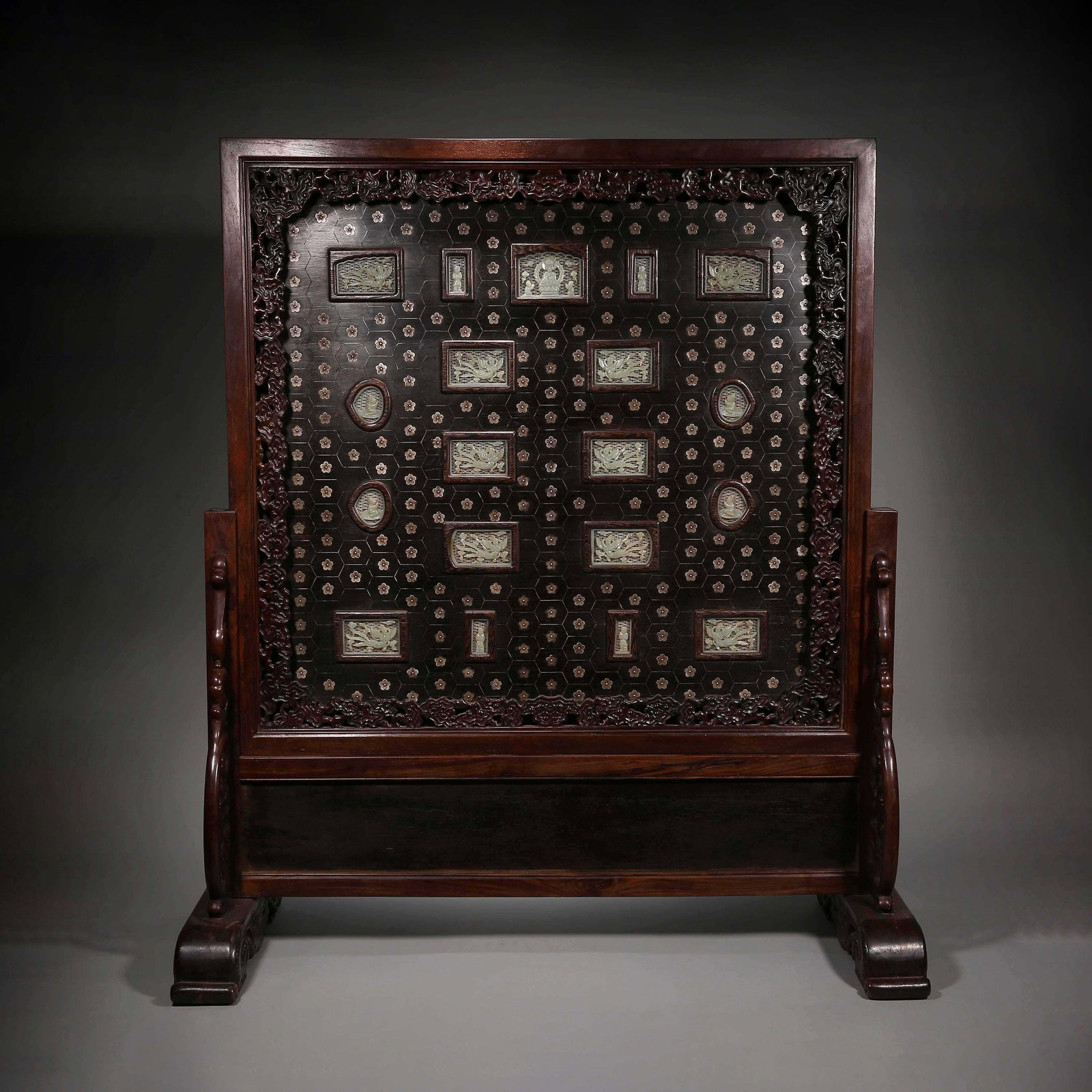 Qing Dynasty Red Sandalwood Hetian Jade Insert Screen (1 of 15)