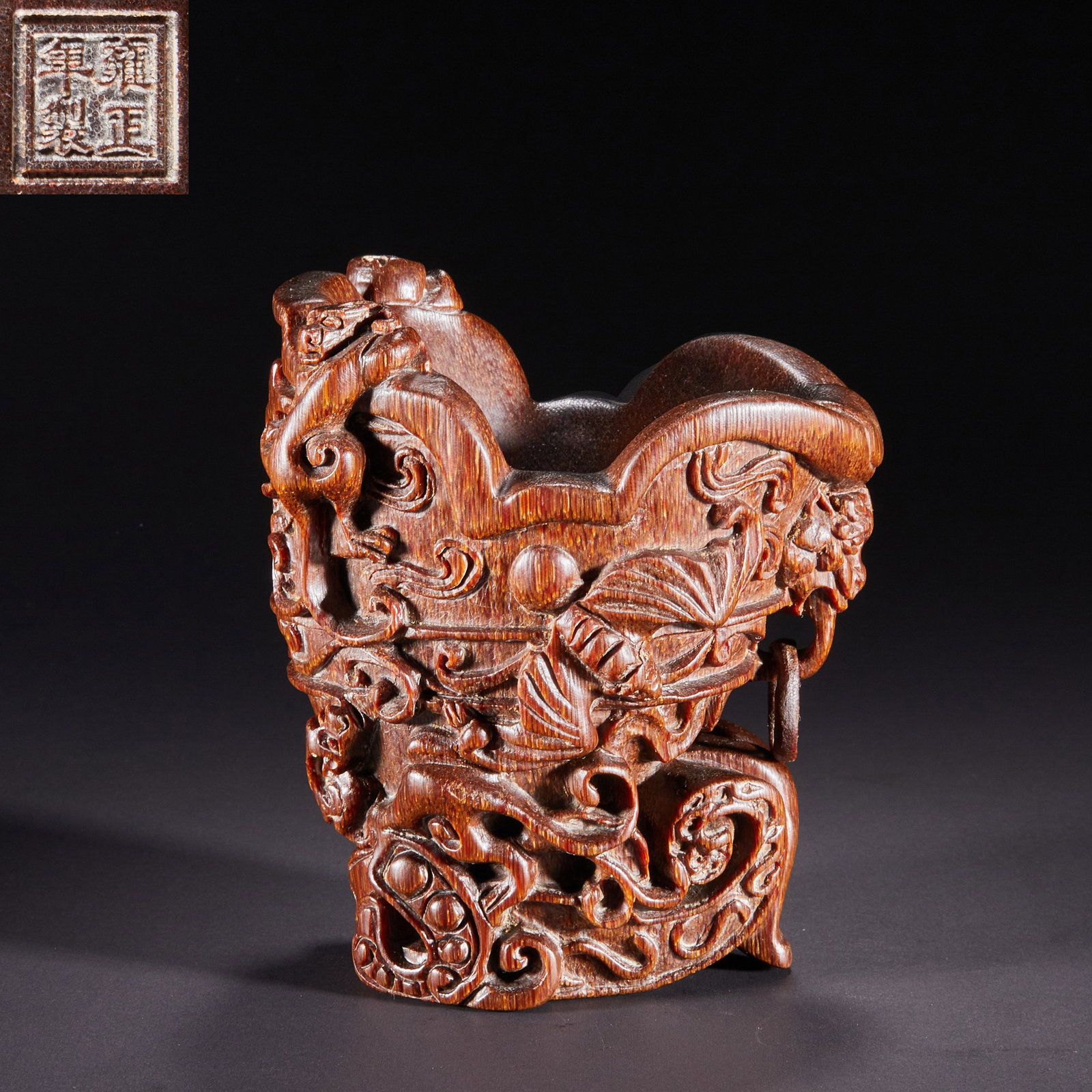 Qing Dynasty Horny Beast First Cup: H:11.5cm W:11cm Weight:505g