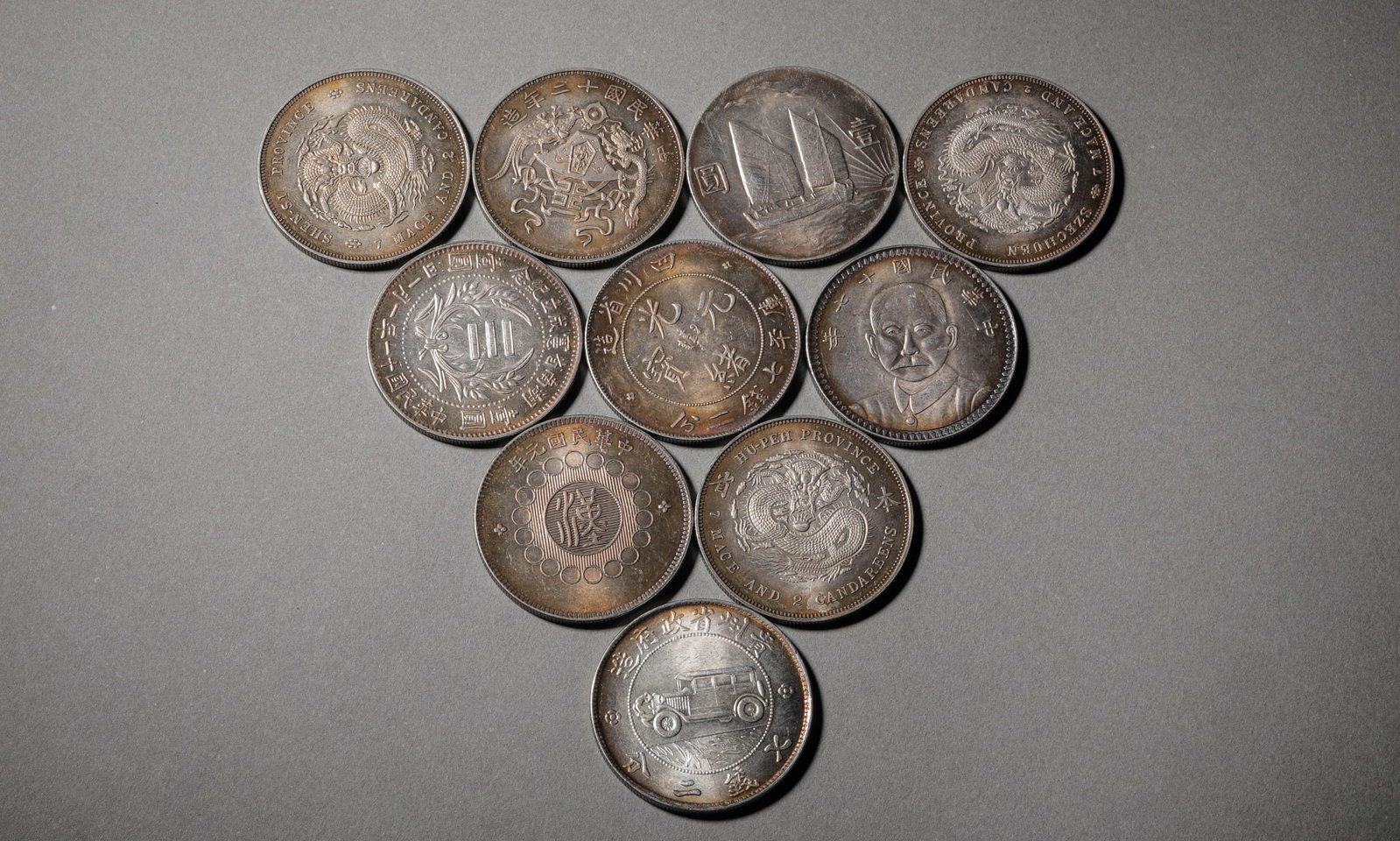 In ancient China, a group of silver dollars: Diamter:4cm,Weight:268g