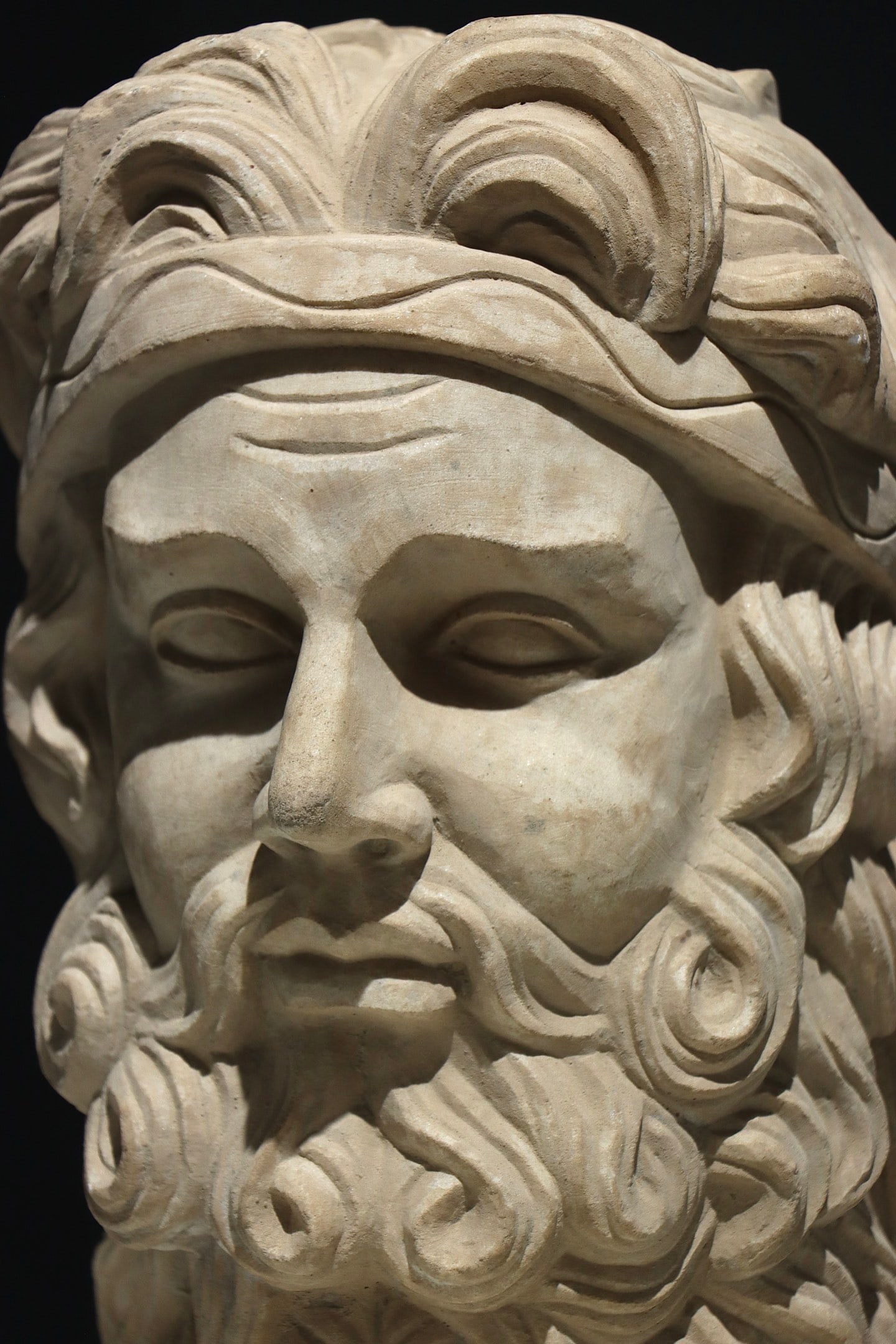 A 3-CENTURY ANCIENT GREEK STONE STATUE OF ZEUS' HEAD - 4
