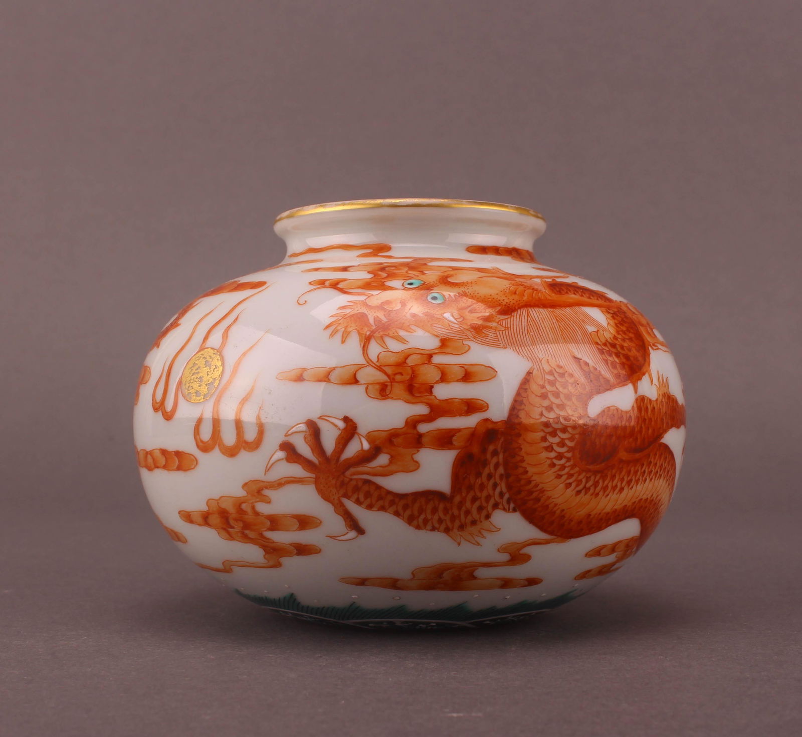 Drawing Dragon Pattern Porcelain Vase (1 of 9)