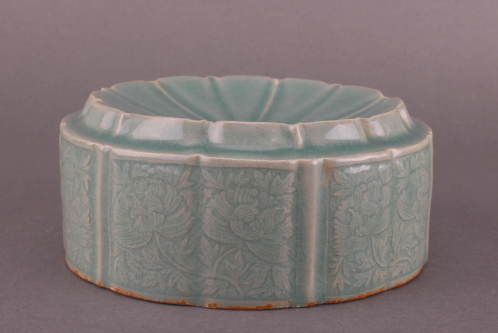 Grey Glazed Porcelain Inkstone (1 of 5)