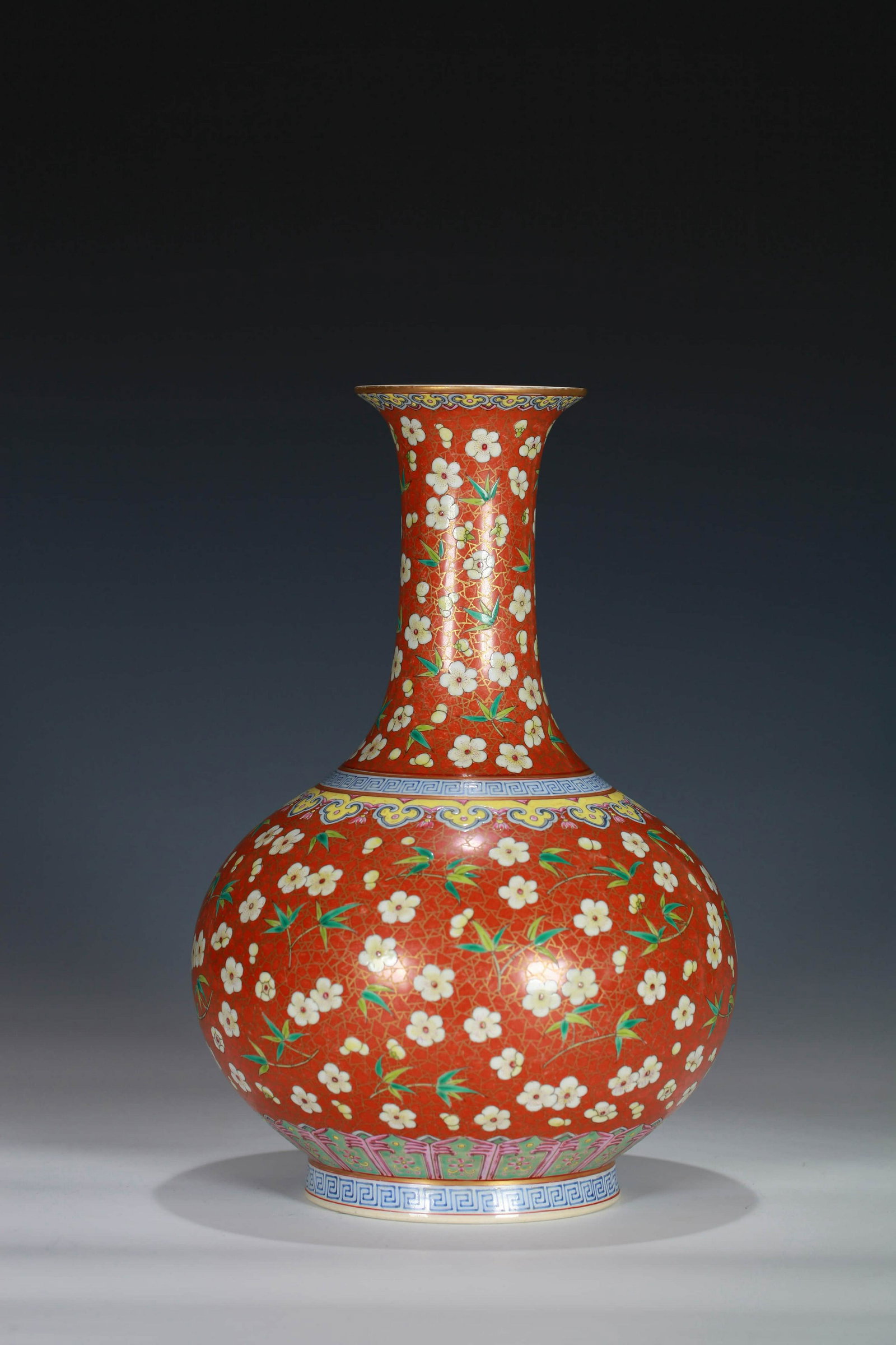 A CHINESE FAMILLE ROSE PLUM PATTERN VASE: A CHINESE FAMILLE ROSE PLUM PATTERN VASEHï¼š30cm