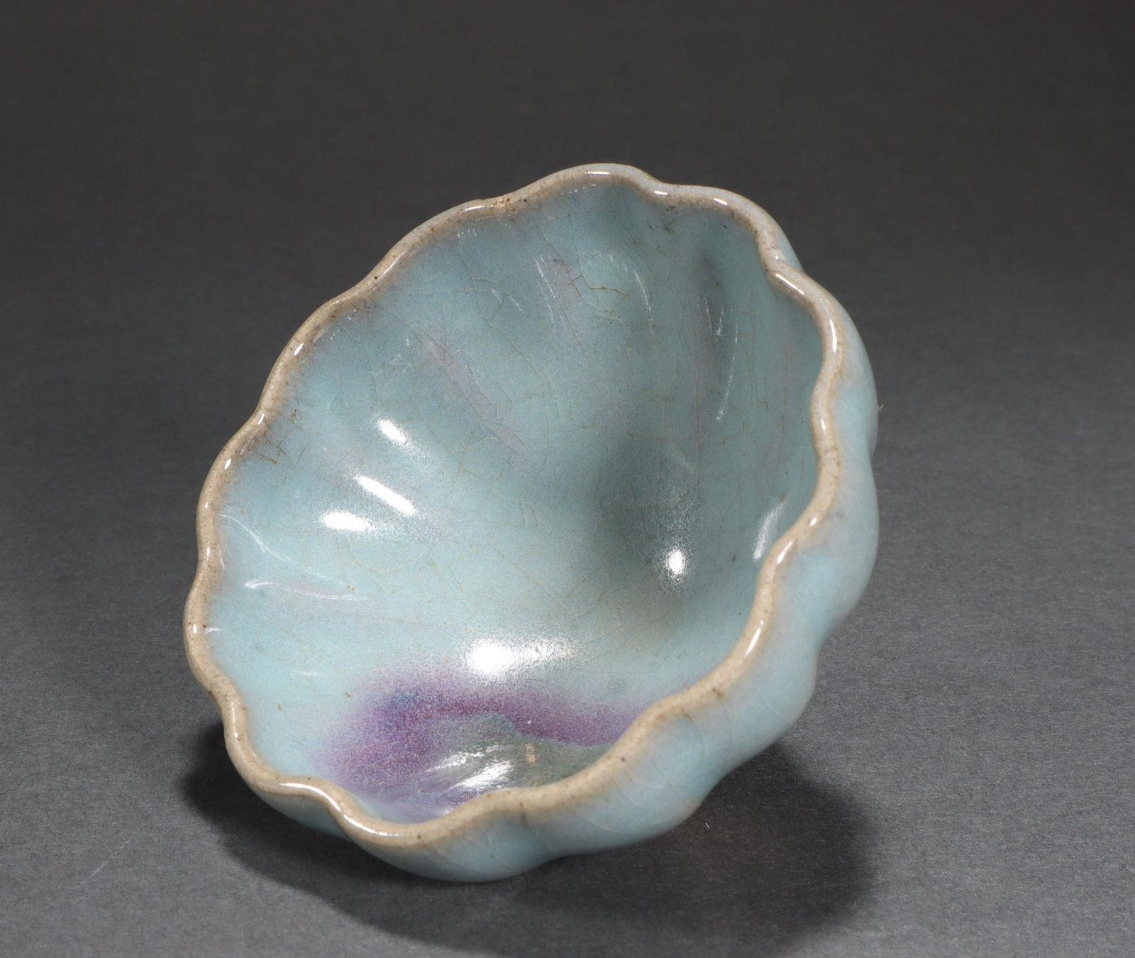 Jun Klin Plate in Bowl Shaped (1 of 8)