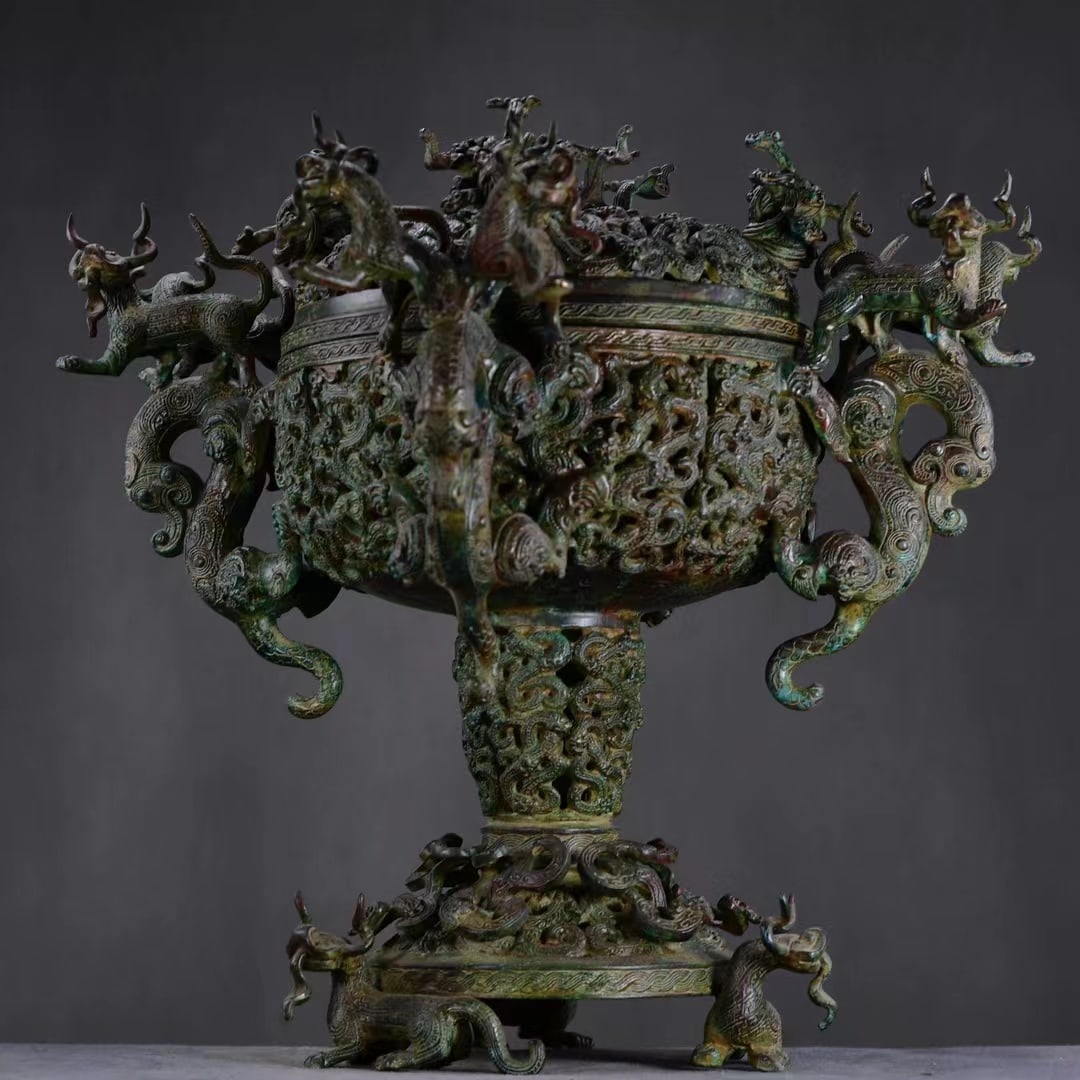 Chinese Bronze Beast Pattern Pot Ornament (1 of 9)