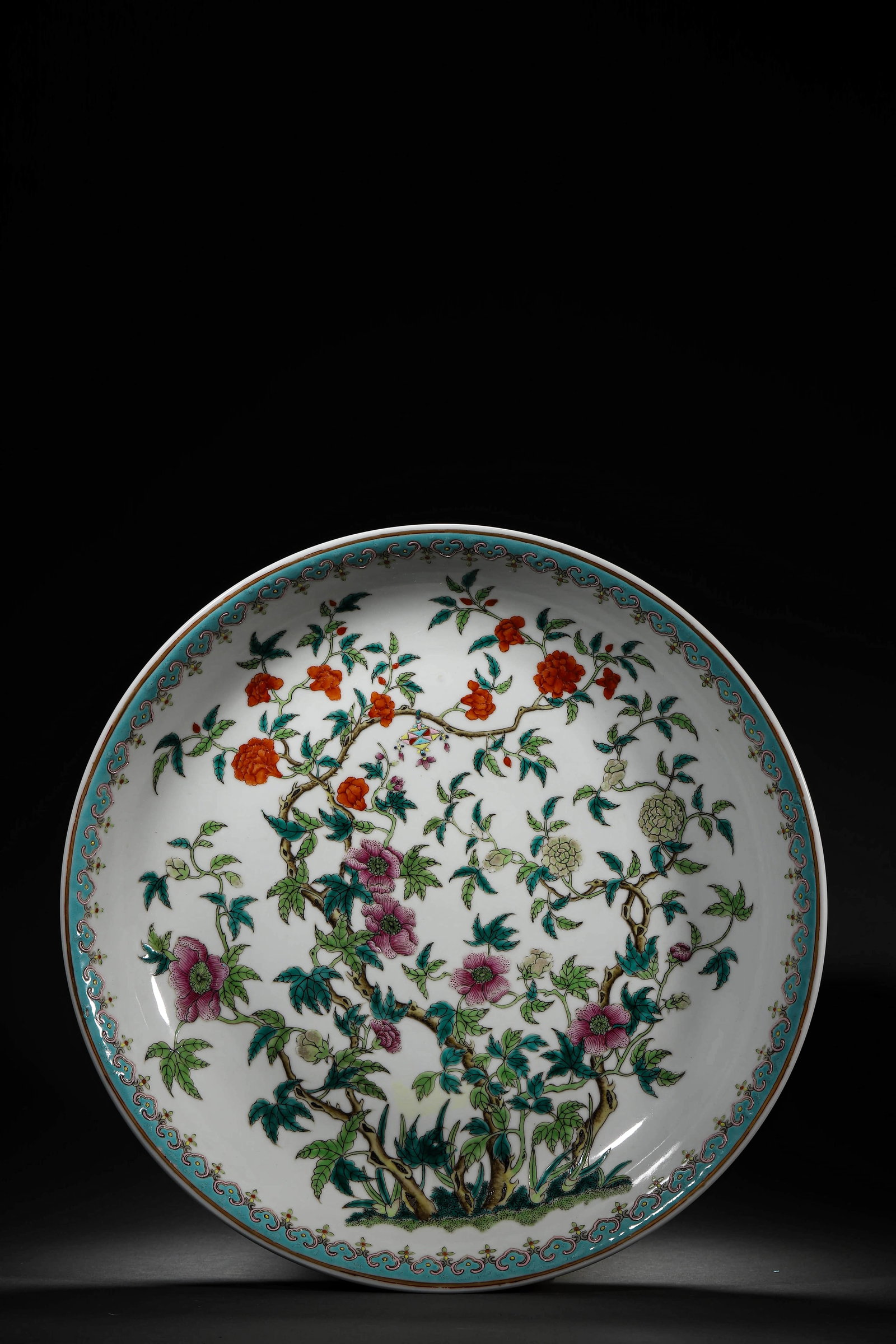 Famille rose large plate with floral pattern (1 of 7)