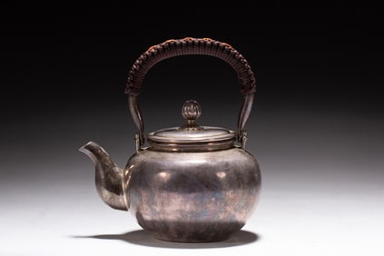 Silver Handle Pot