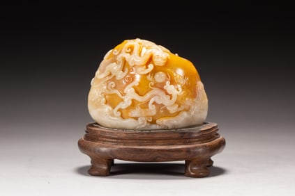 Shoushan Tianhuang Carved Dragon Pattern Ornament