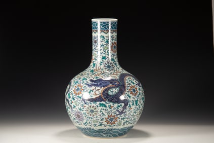 Doucai Flower and Dragon Pattern Porcelain Tianqiu Vase