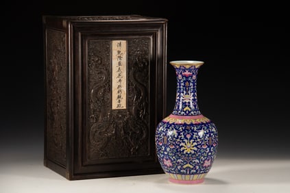 Famille Rose Blue Glazed Flower Pattern Porcelain Vase