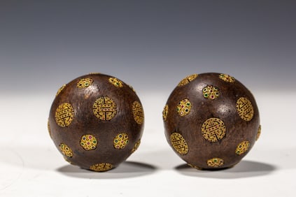 Agarwood Inlaid Gem Stone Shou Pattern Hand Ball