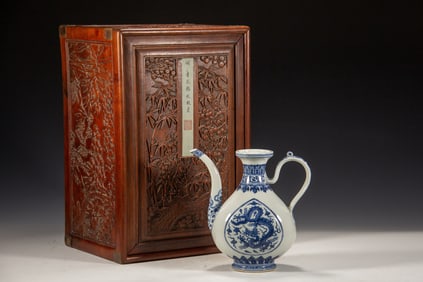 Blue and White Dragon Pattern Porcelain Pot