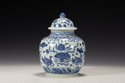 Blue and White Flower and Goose Pattern Porcelain Pot