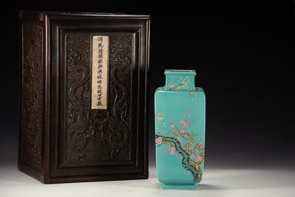 Turquoise Green Glazed Famille Rose Plum Flower Pattern Porcelain Vase