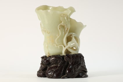 Jade Carved Flower Shape Flower Pot Ornament