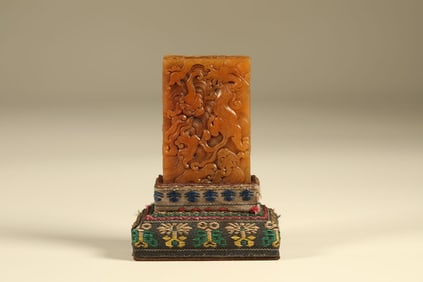 Shoushan Tianhuang Carved Beast Pattern Stone Seal