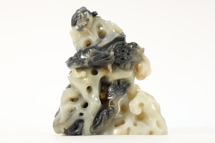 Jade Carved Dragon Pattern Ornament