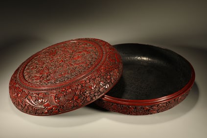 Lacquerware Carved Dragon Pattern Lid Box