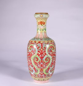 A FAMILLE ROSE GOLD DECORATED 'CHILONG'VASE