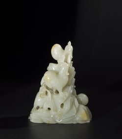 A PALE CELADON JADE ROOSTER SHANZI