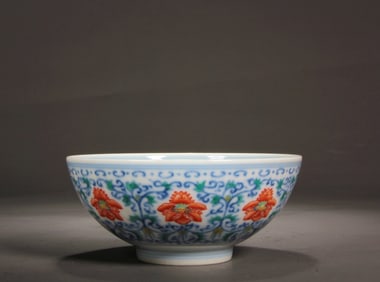 A DOUCAI 'LOTUS'BOWL