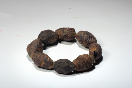 AN ALOESWOOD ROSARY BEADS